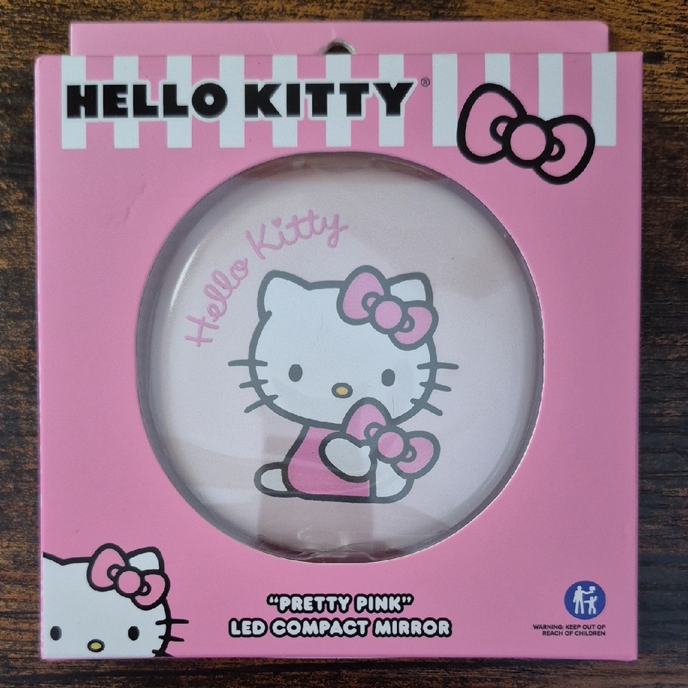 Sanrio Hello Kitty Pink LED Compact Mirror